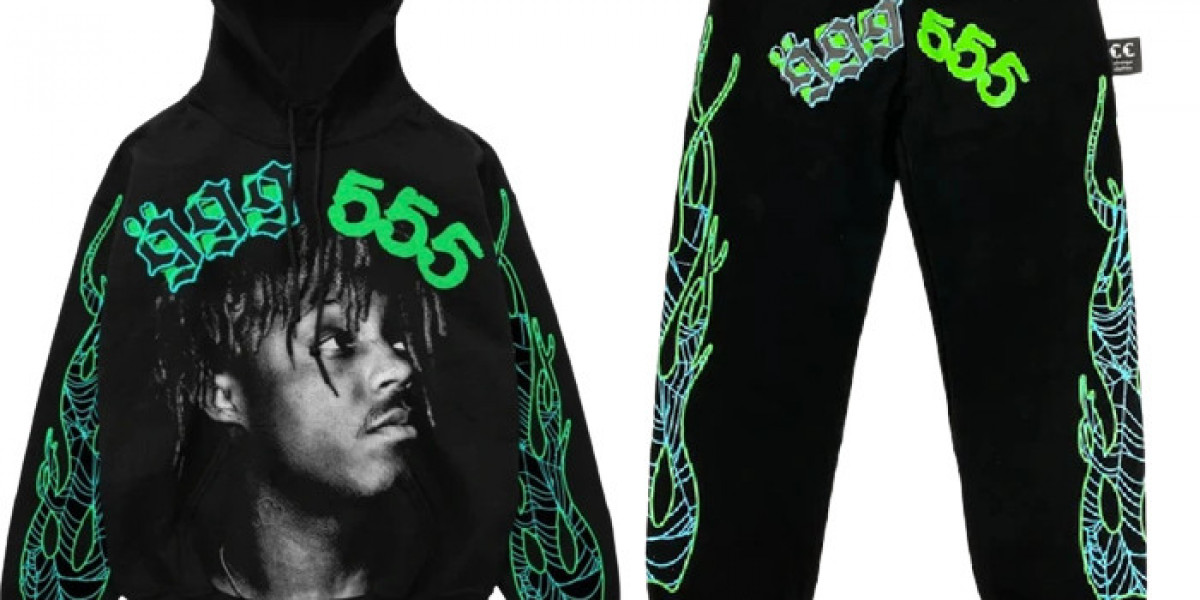 Sp5der Hoodie – Vibrant Colors and Comfortable All-Day Wear