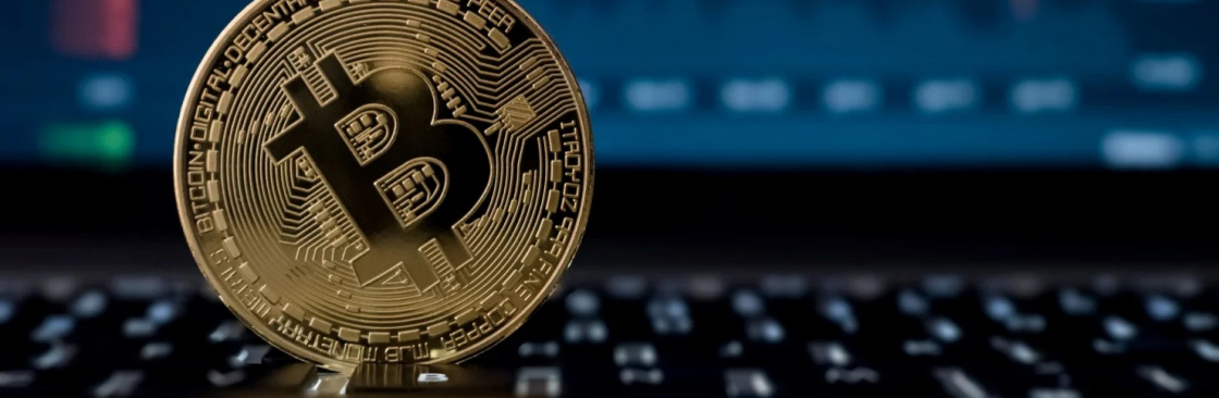 Crypto Analyst Cover Image