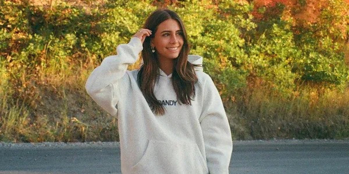 Dandy Clothing: Redefining Streetwear with Global Style
