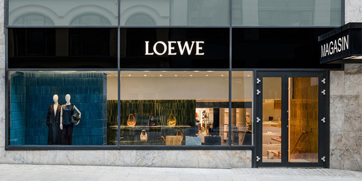 way the fashion girls are so Loewe Shoes Sale good at executing