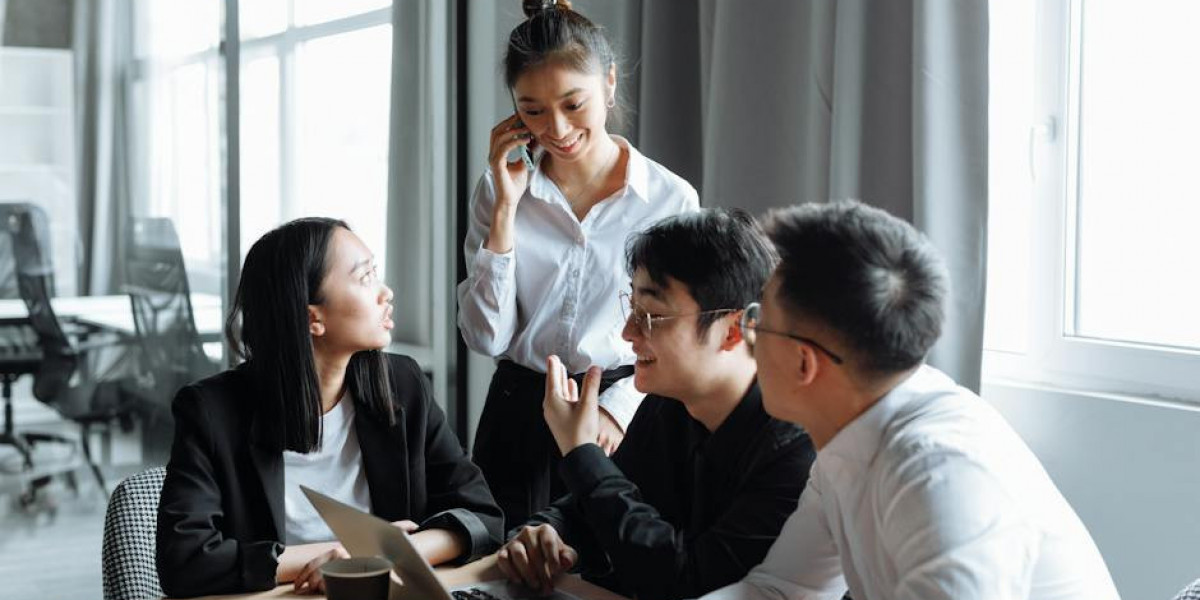 Remote Paralegals: Your Law Firm’s Smartest Legal Resource